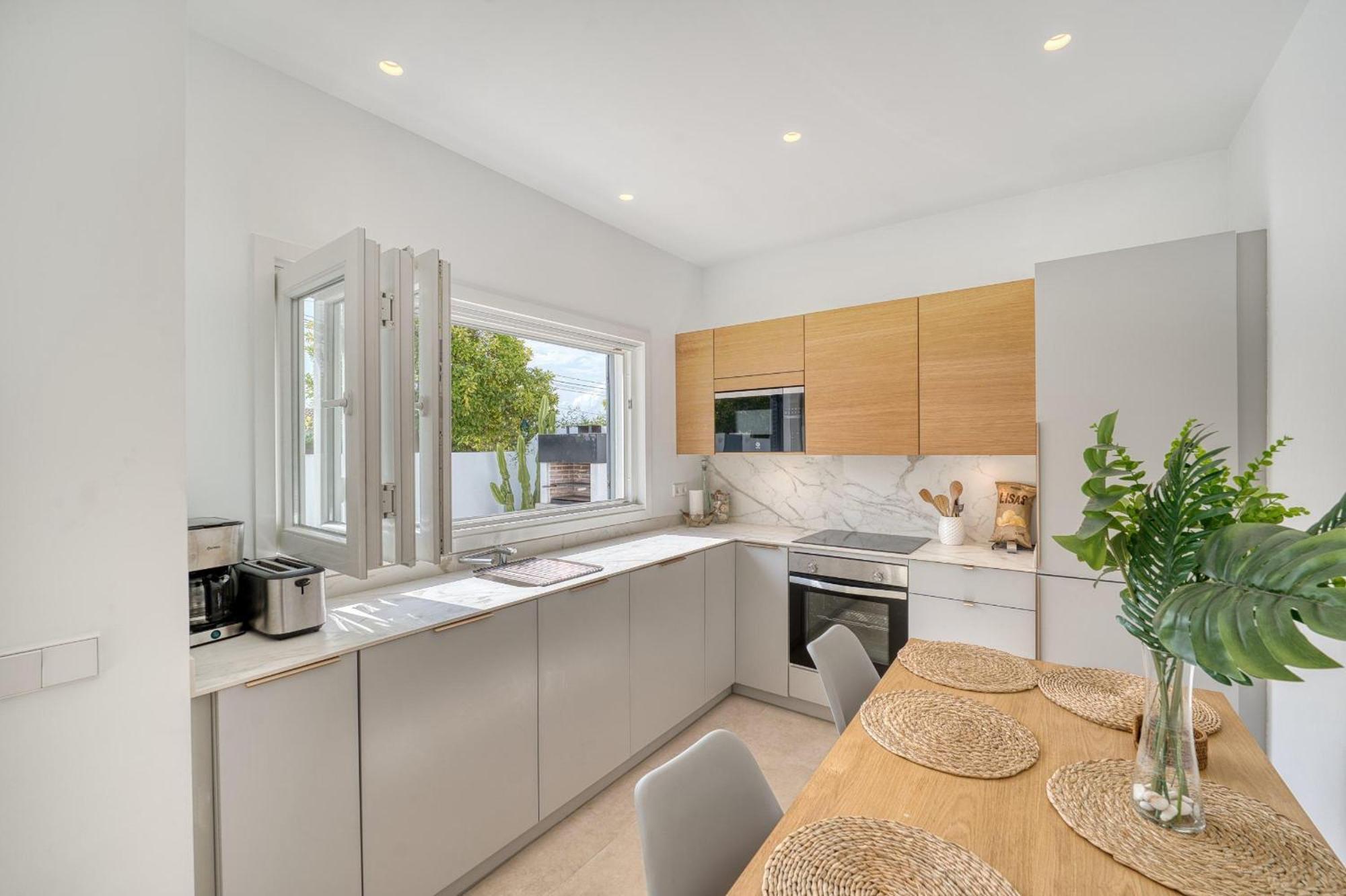 1182 Town Modern House Center Holiday home